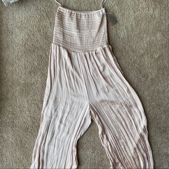 One Piece Pants - Picture 2 of 5